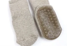 MP light brown melange strømper bomuld med gummisåler